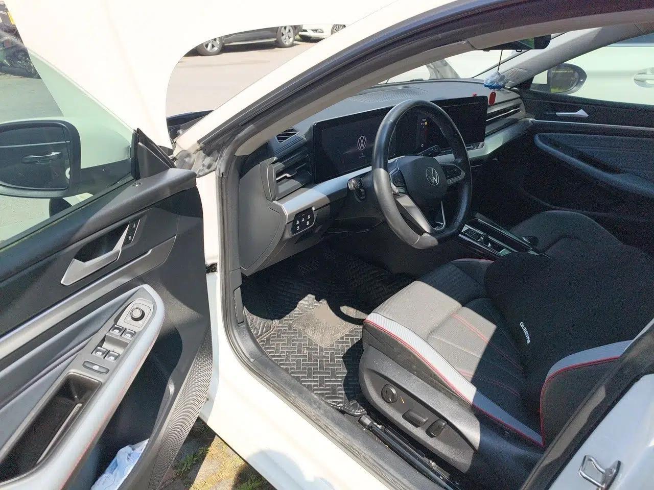 Volkswagen Lamando 2022 Lingdu L 280TSI DSG Spicy Edition — миниатюра 16