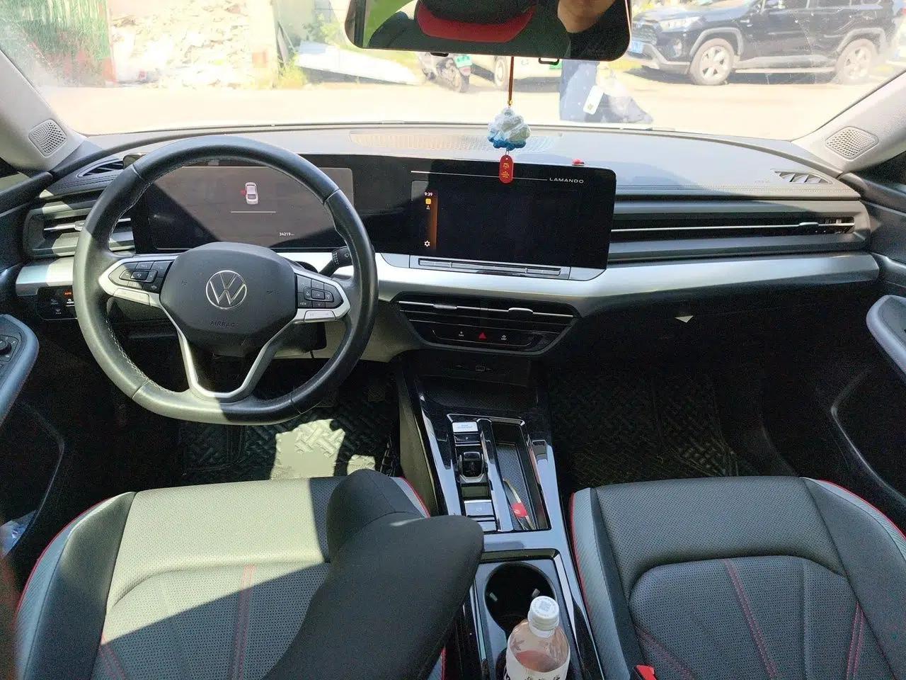 Volkswagen Lamando 2022 Lingdu L 280TSI DSG Spicy Edition — миниатюра 9