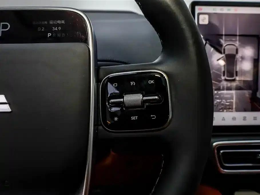 Li Auto L8 2023 Max — миниатюра 24