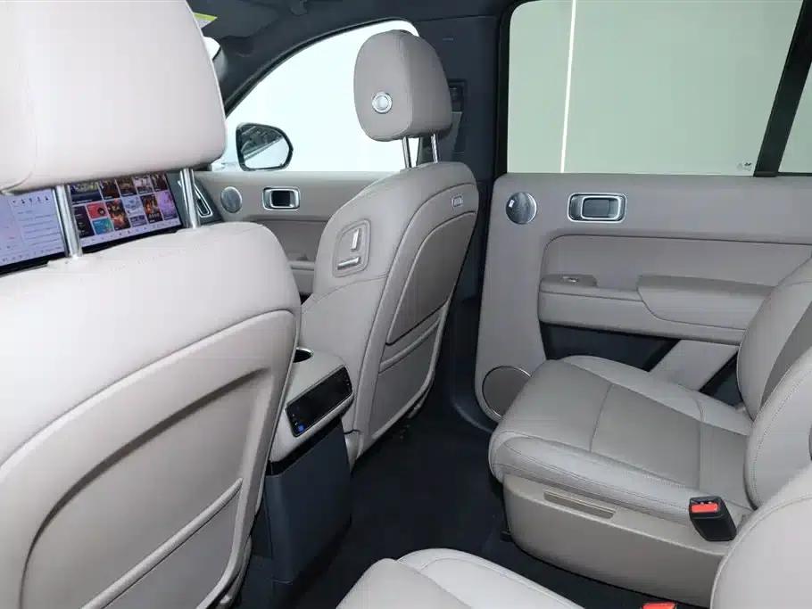 Li Auto L8 2025 Max Smart Renewal Edition — миниатюра 13