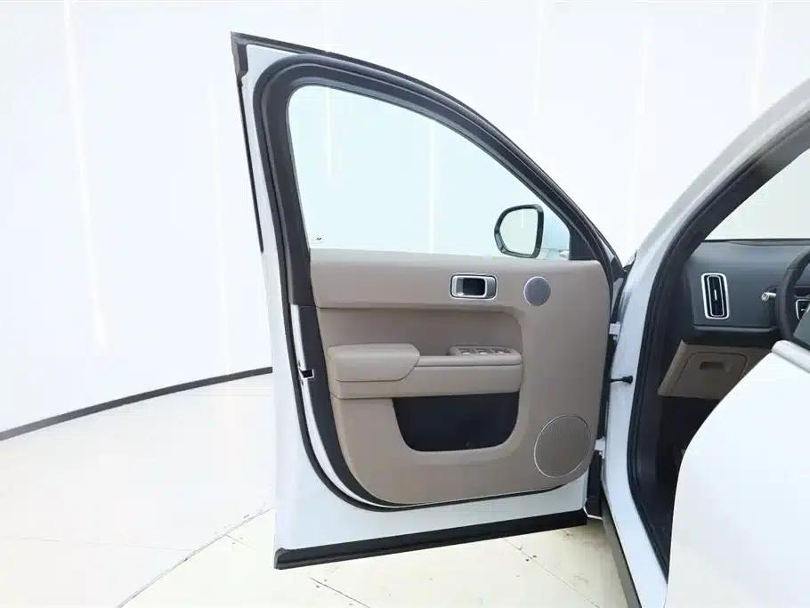 Li Auto L8 2025 Max Smart Renewal Edition — миниатюра 8