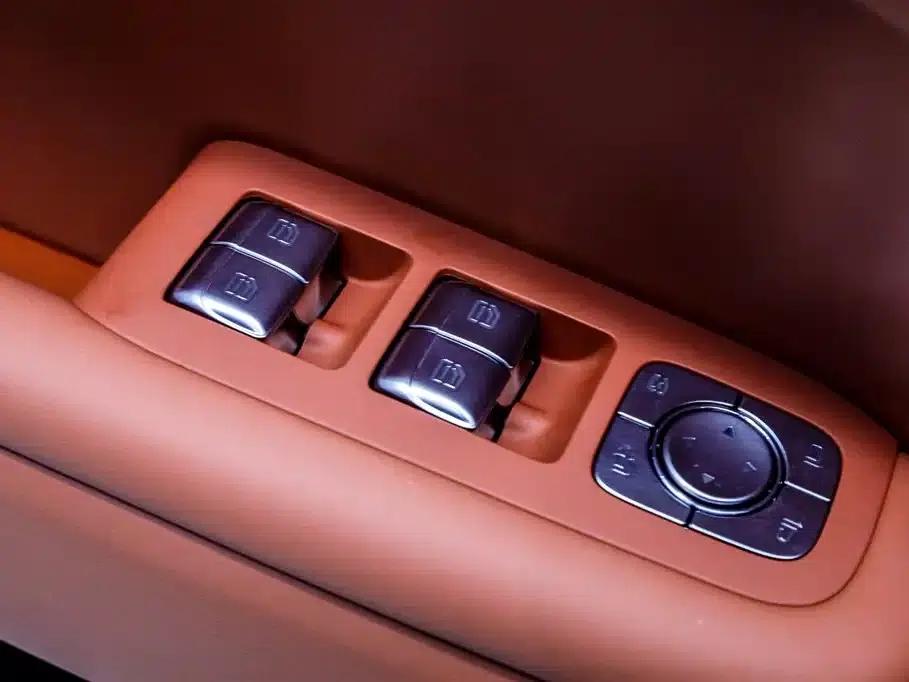Li Auto L8 2025 Max Smart Renewal Edition — миниатюра 28