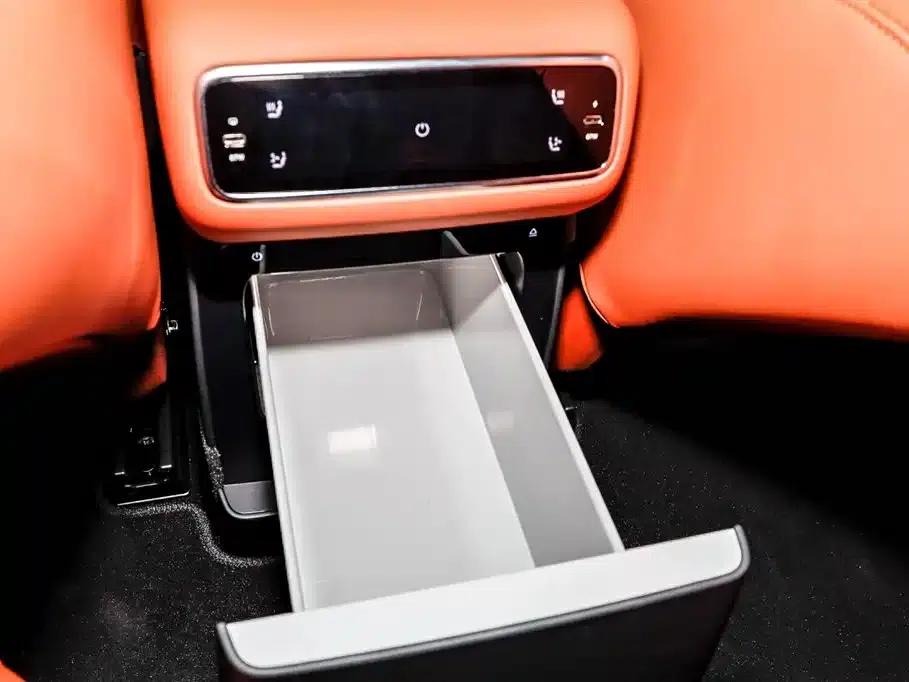 Li Auto L8 2025 Max Smart Renewal Edition — миниатюра 25