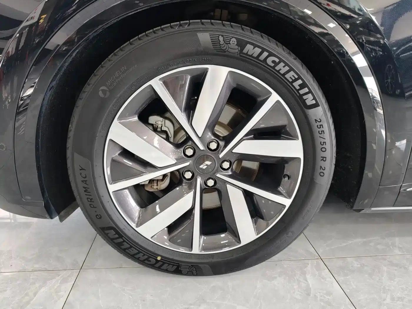 Li Auto L8 2023 Pro — миниатюра 18