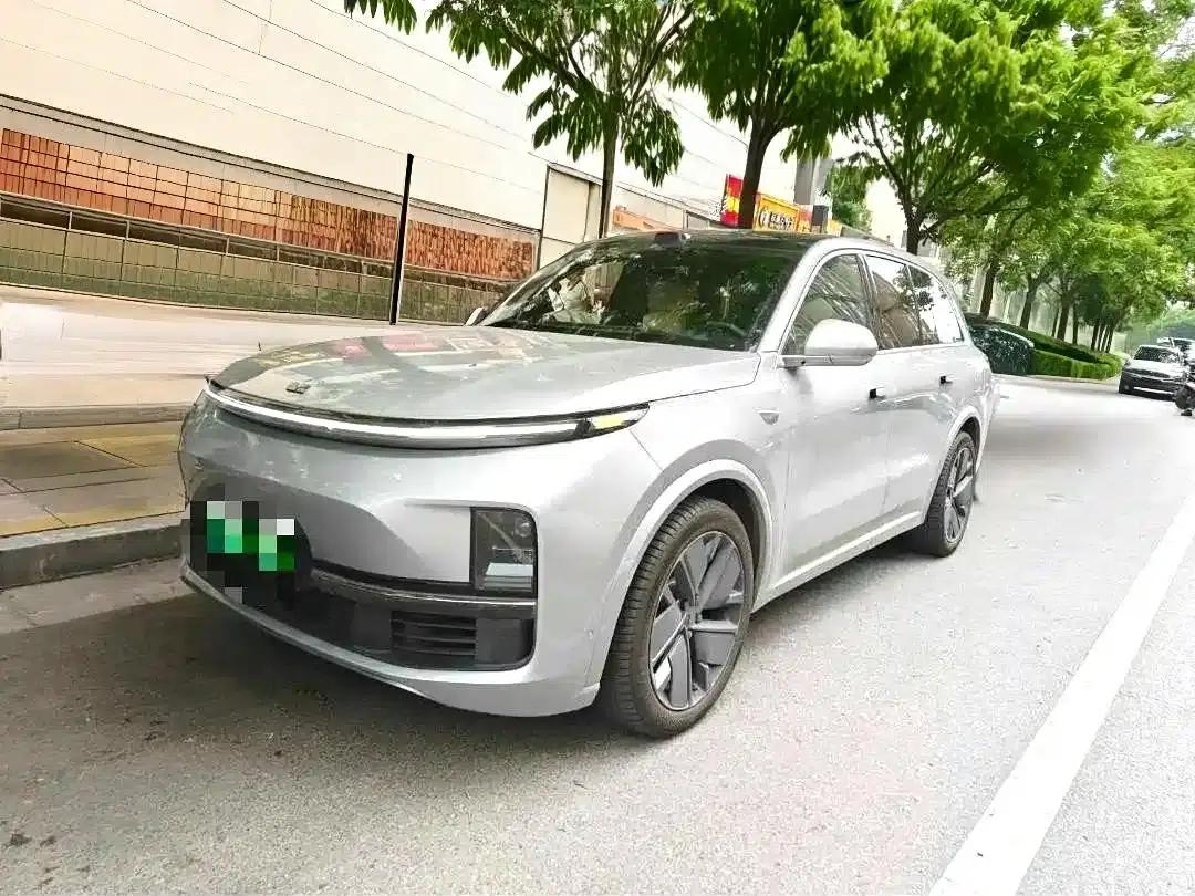 Li Auto L8 2025 Pro Smart Renewal Edition — миниатюра 1