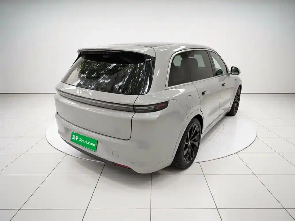 Li Auto L8 2023 Pro — миниатюра 4