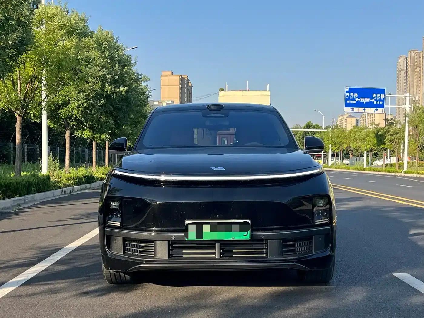 Li Auto L8 2025 Max Smart Renewal Edition — миниатюра 2