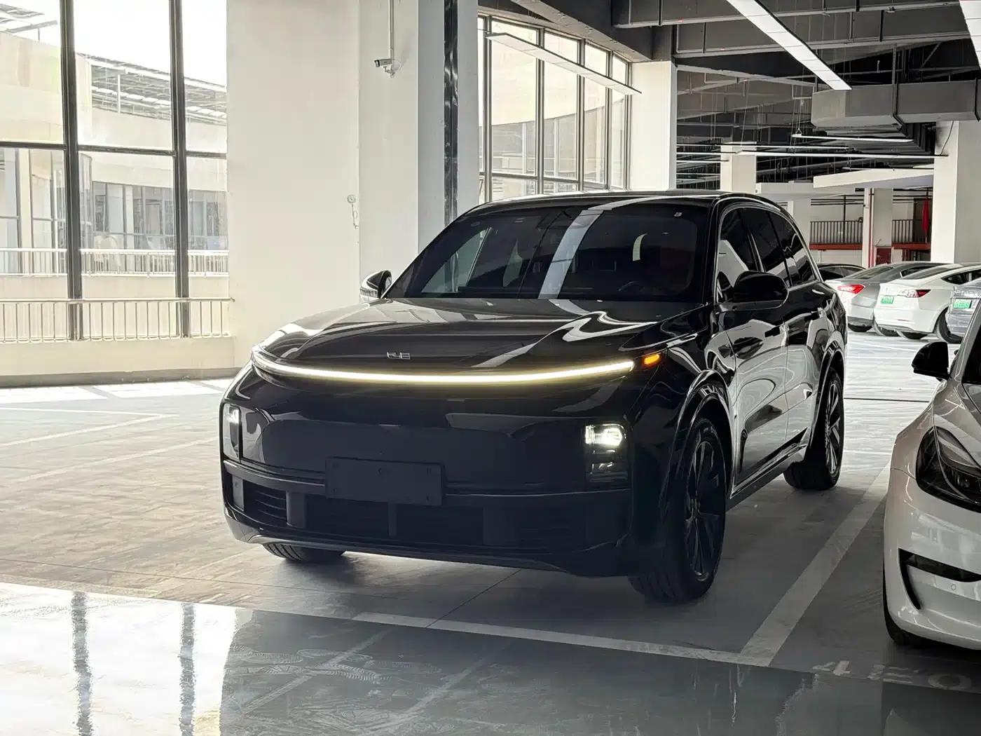 Li Auto L8 2023 Pro — миниатюра 1