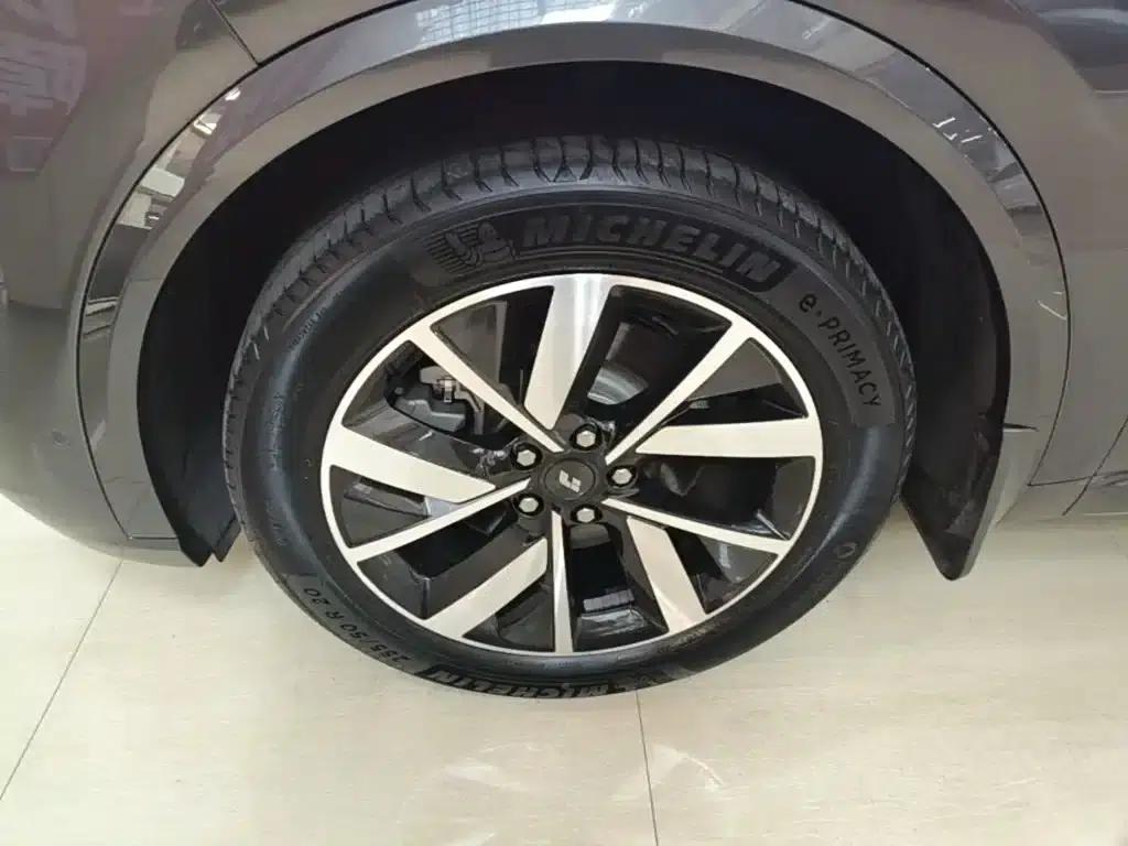 Li Auto L8 2023 Air — миниатюра 23