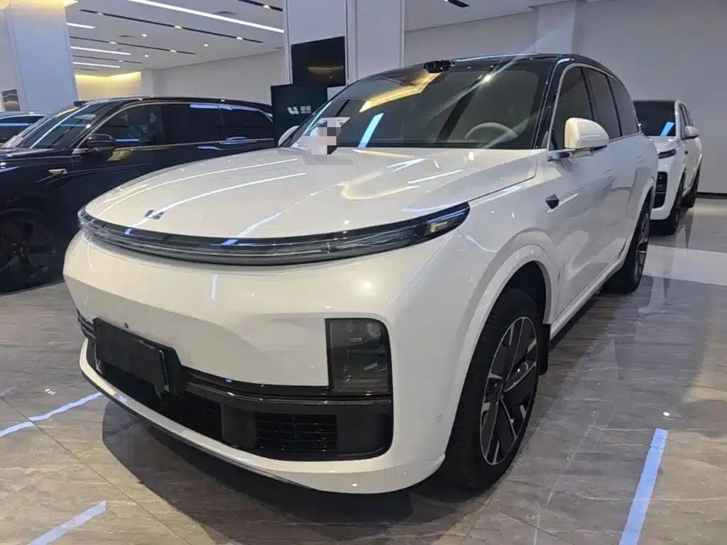 Li Auto L8 2025 Ultra Intelligent Renewal Edition — миниатюра 1