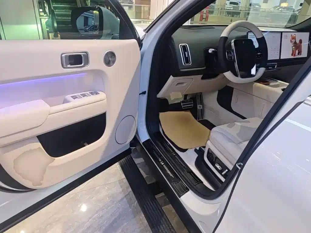 Li Auto L8 2025 Ultra Intelligent Renewal Edition — миниатюра 16