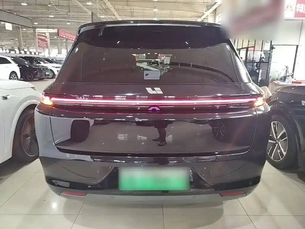 Li Auto L8 2023 Pro — миниатюра 6