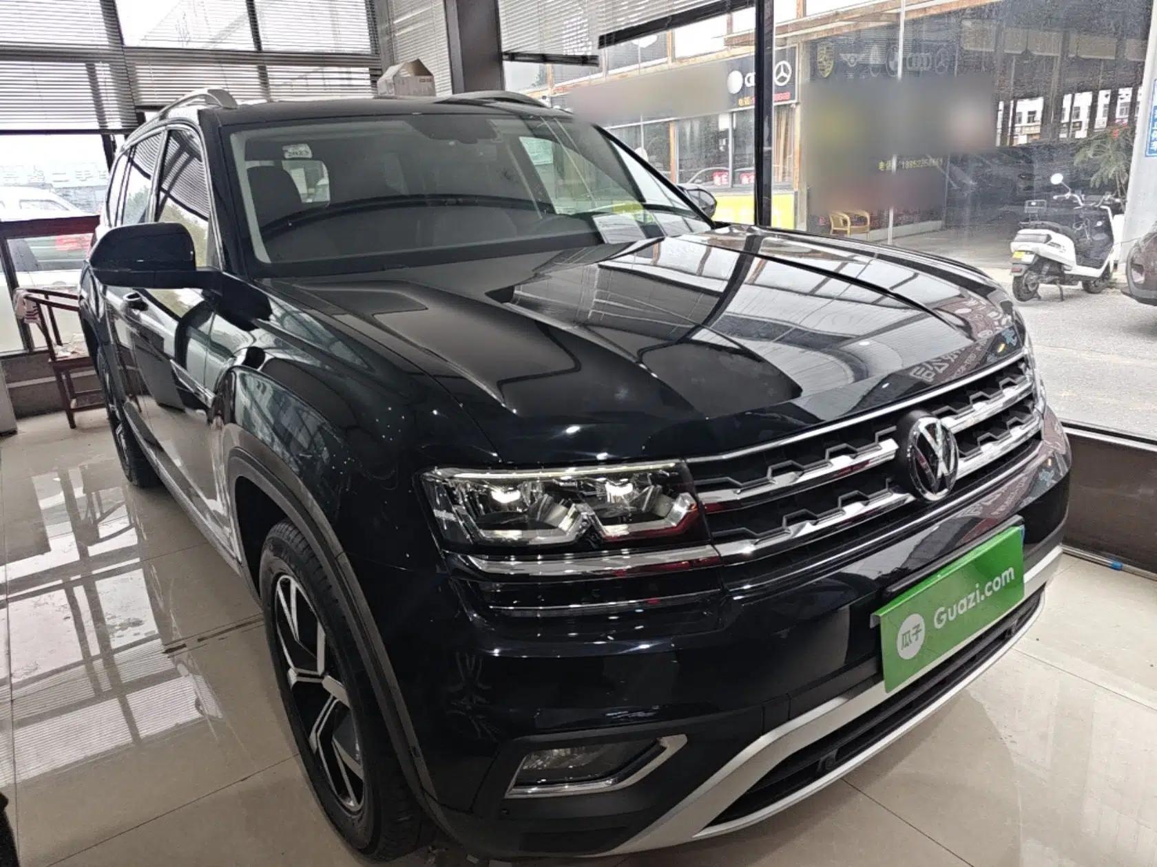 Volkswagen Teramont 2019 330TSI Two-Wheel-Drive Luxury Edition China V Standard — миниатюра 3