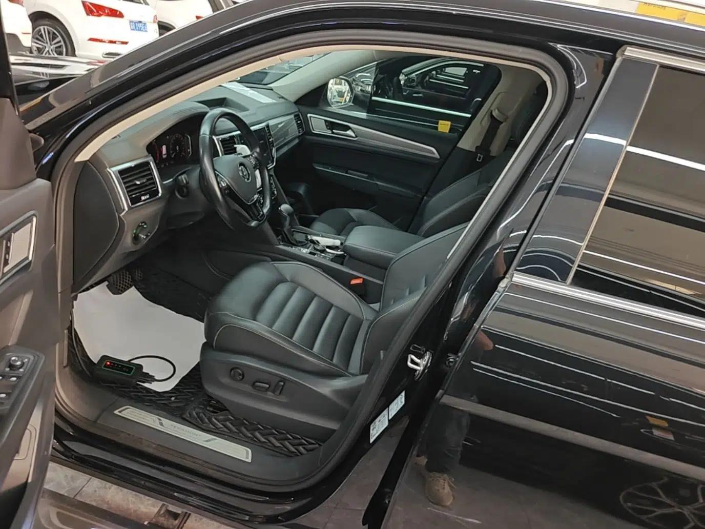 Volkswagen Teramont 2020 380TSI Four-Wheel Drive Luxury Version China VI Standard — миниатюра 17