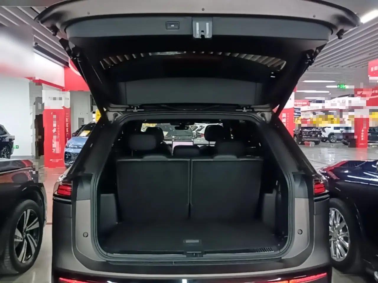 Volkswagen Teramont 2025 Tiguan Pro 450TSI Four-Wheel Drive Summit Edition — миниатюра 22