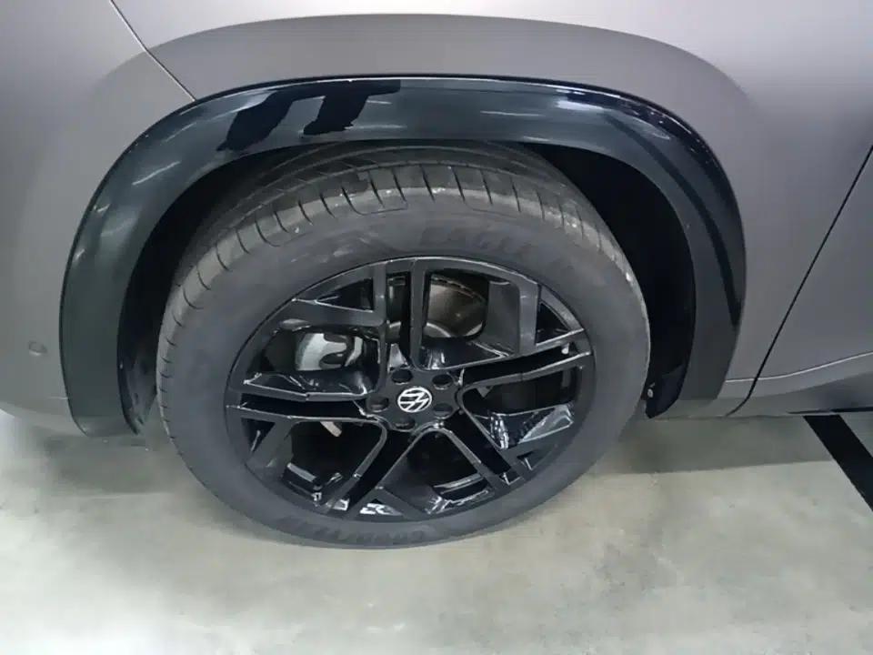 Volkswagen Teramont 2025 Tiguan Pro 450TSI Four-Wheel Drive Summit Edition — миниатюра 10