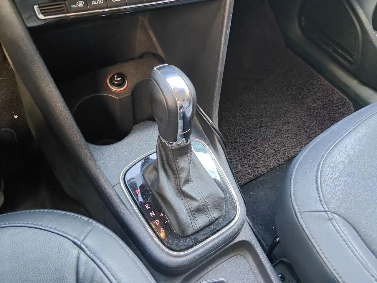 Volkswagen Polo 2014 1.4L Automatic Luxury Edition — миниатюра 14