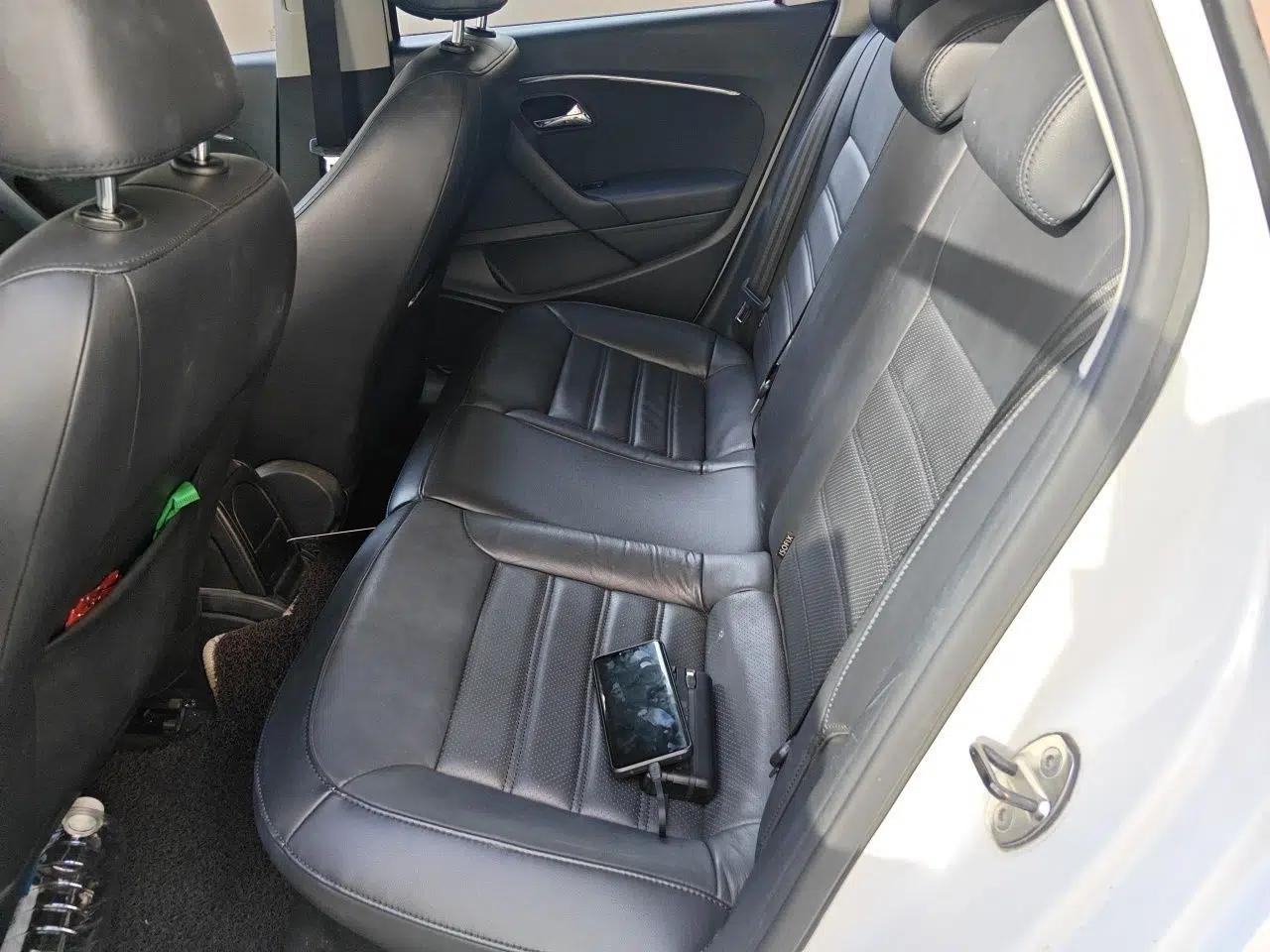 Volkswagen Polo 2014 1.4L Automatic Luxury Edition — миниатюра 17