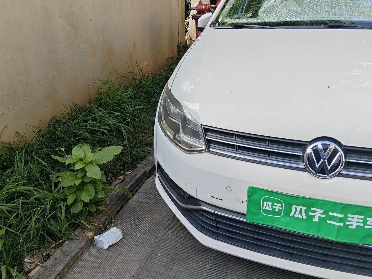 Volkswagen Polo 2014 1.4L Automatic Luxury Edition — миниатюра 7