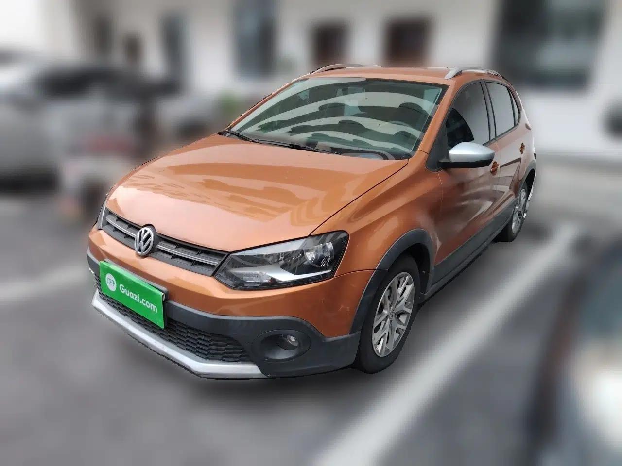 Volkswagen Polo 2016 1.4L Cross Polo Automatic — миниатюра 1