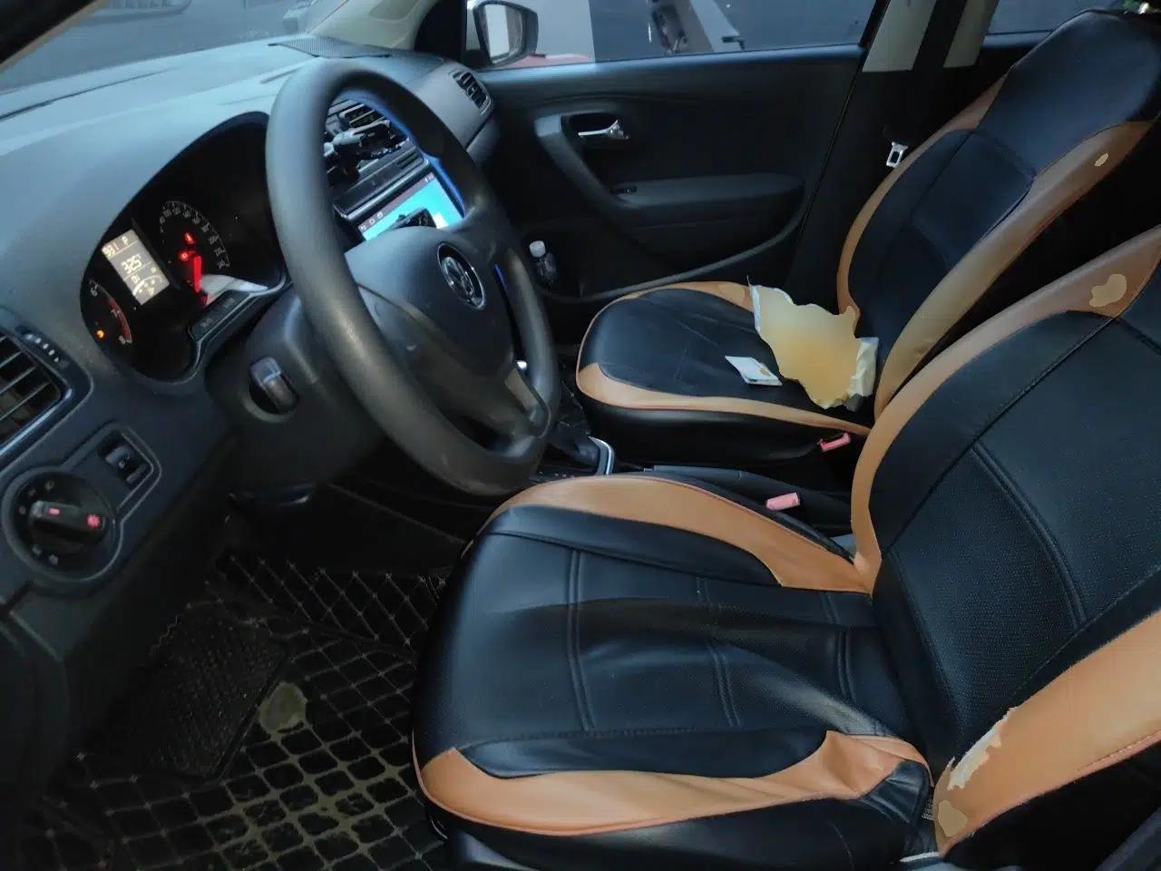 Volkswagen Polo 2016 1.4L Cross Polo Automatic — миниатюра 15
