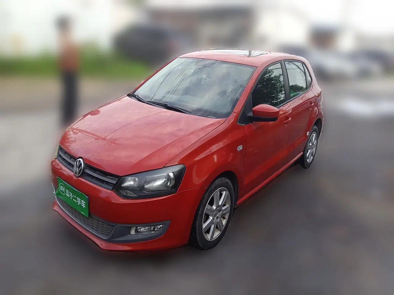 Volkswagen Polo 2011 1.6L Automatic ZhiKu Edition — миниатюра 1