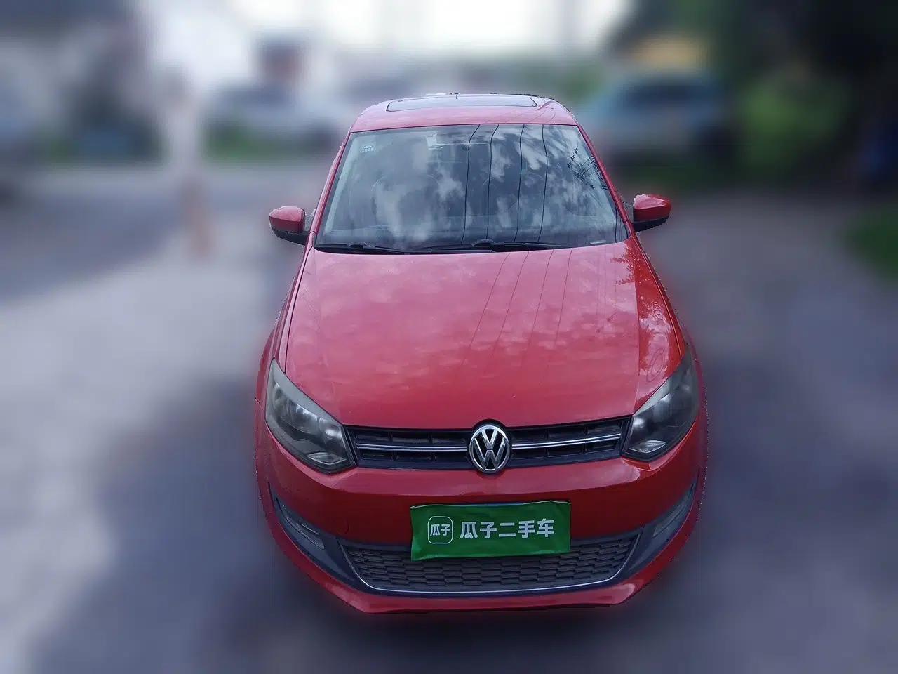 Volkswagen Polo 2011 1.6L Automatic ZhiKu Edition — миниатюра 2