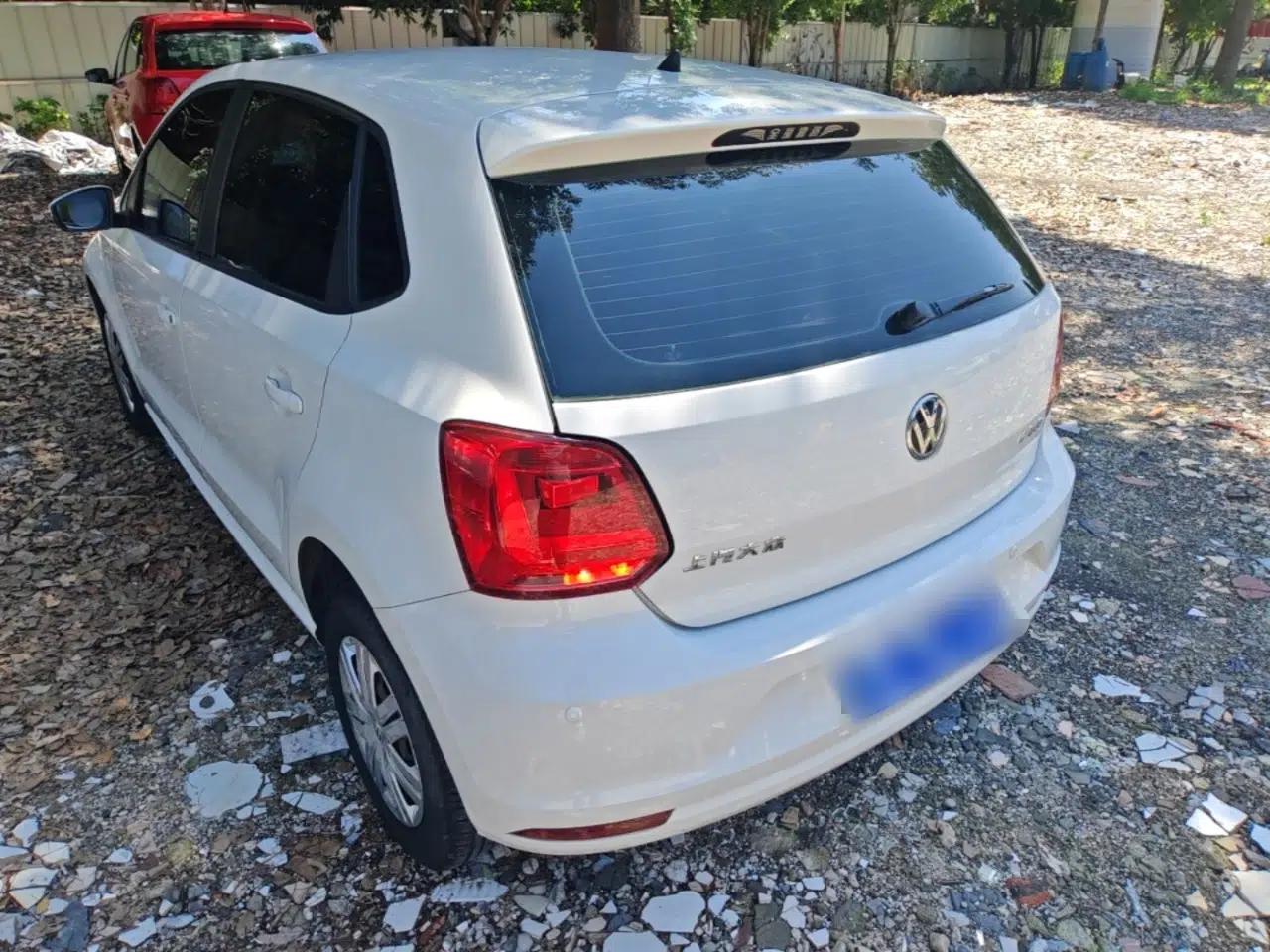 Volkswagen Polo 2016 1.4L Manual Fashion Model — миниатюра 4