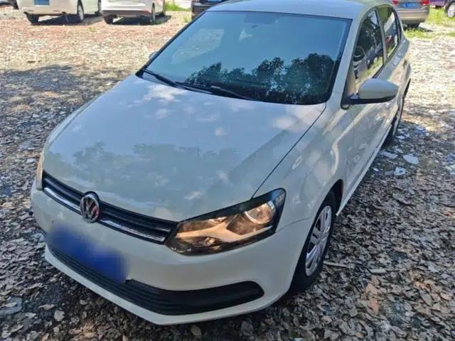 Volkswagen Polo 2016 1.4L Manual Fashion Model