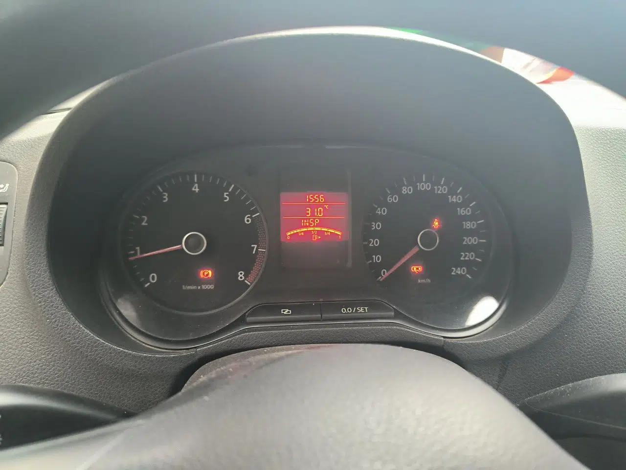 Volkswagen Polo 2011 1.4L Manual ZhiLe Edition — миниатюра 11