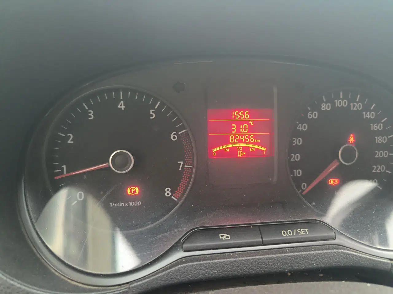 Volkswagen Polo 2011 1.4L Manual ZhiLe Edition — миниатюра 12