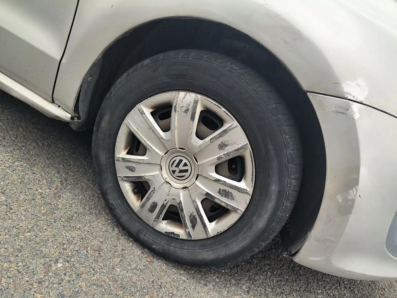 Volkswagen Polo 2011 1.4L Manual ZhiLe Edition — миниатюра 8