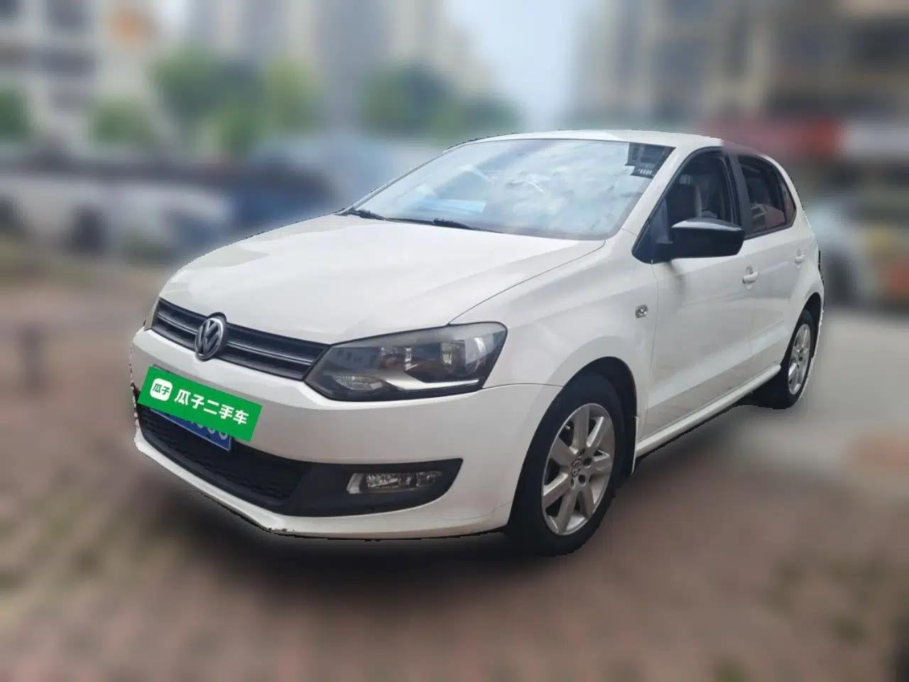Volkswagen Polo 2013 1.6L Automatic Comfort Edition — миниатюра 1