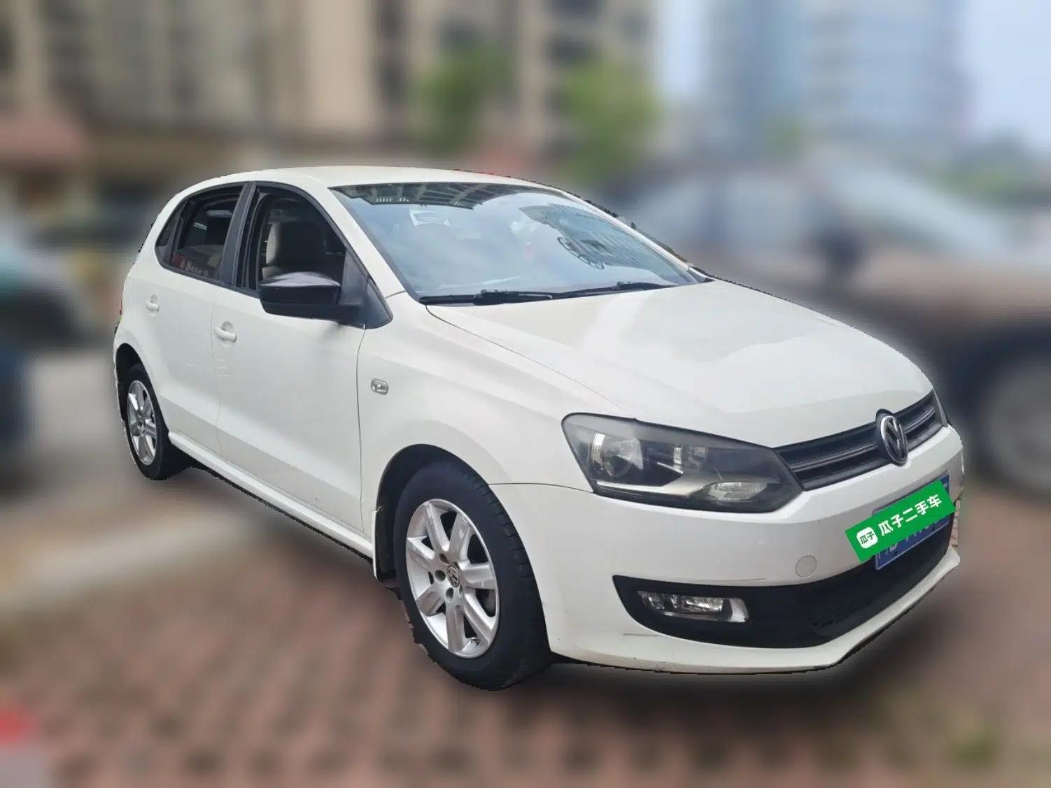 Volkswagen Polo 2013 1.6L Automatic Comfort Edition — миниатюра 3