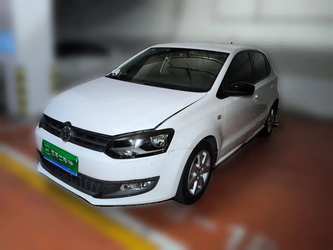 Volkswagen Polo 2013 1.4L Automatic Comfort Edition — миниатюра 1