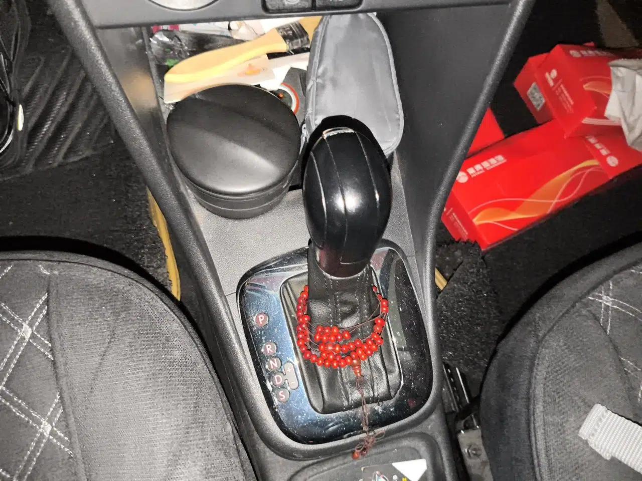 Volkswagen Polo 2013 1.4L Automatic Comfort Edition — миниатюра 14
