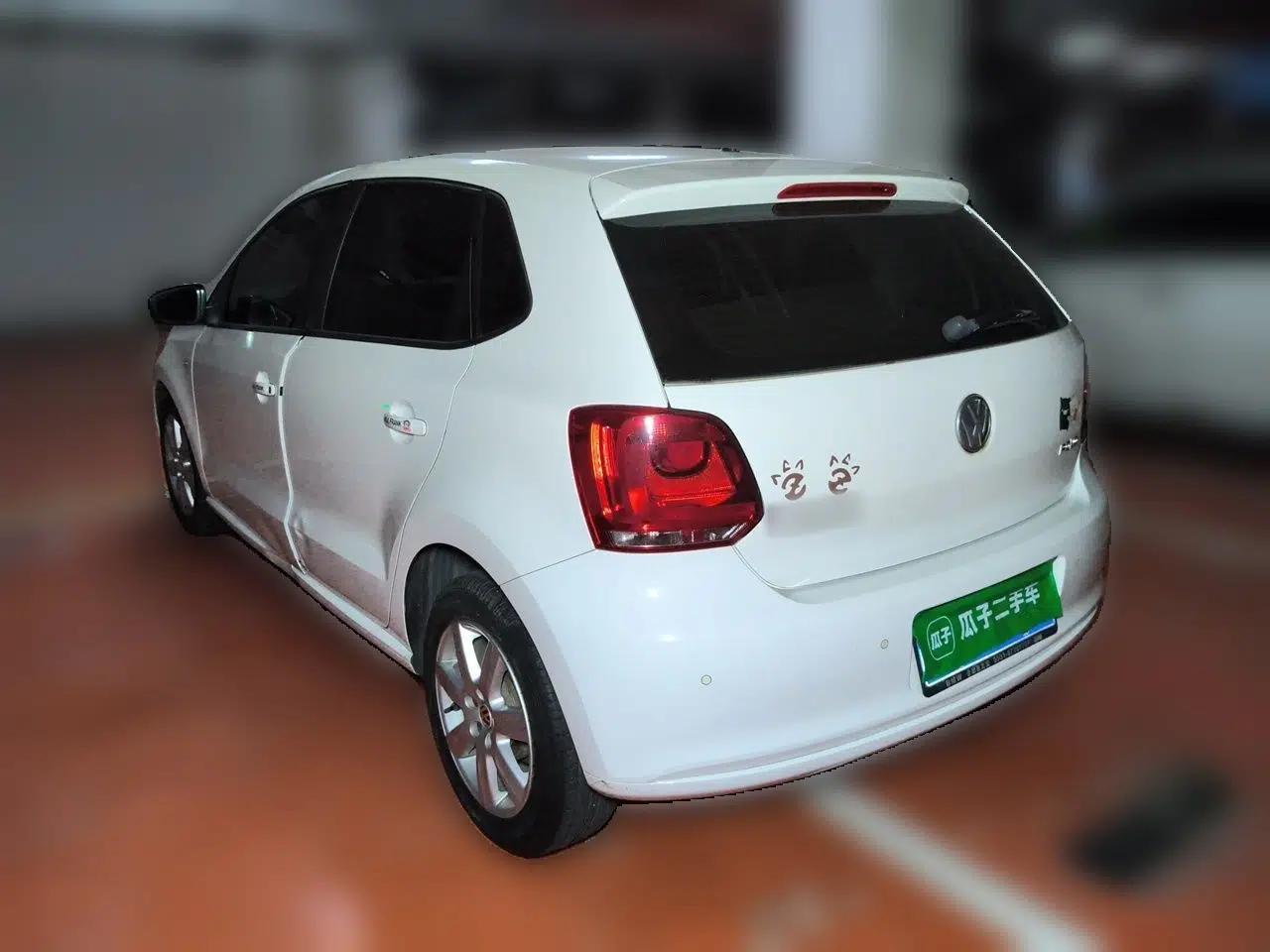 Volkswagen Polo 2013 1.4L Automatic Comfort Edition — миниатюра 4