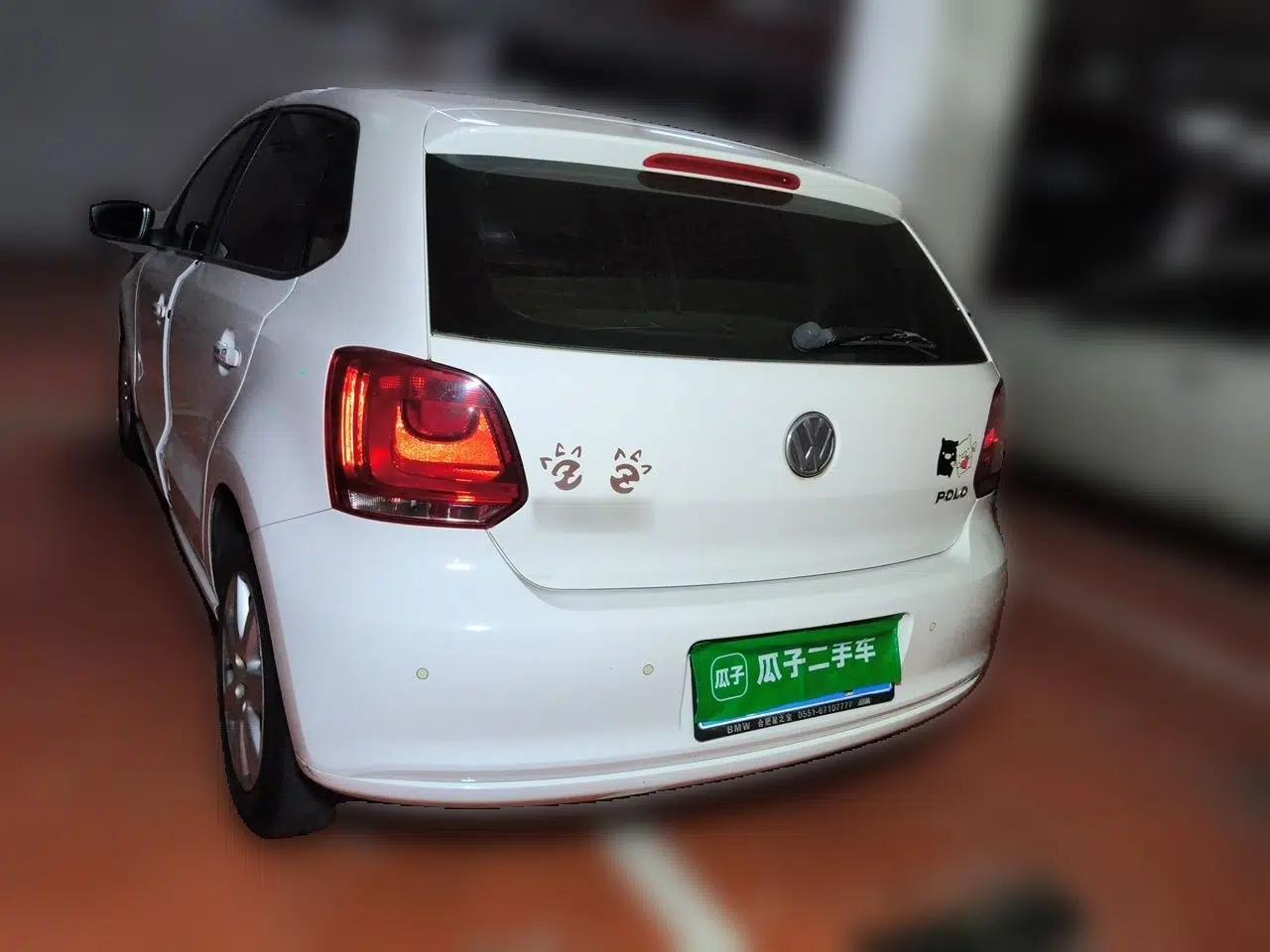 Volkswagen Polo 2013 1.4L Automatic Comfort Edition — миниатюра 5
