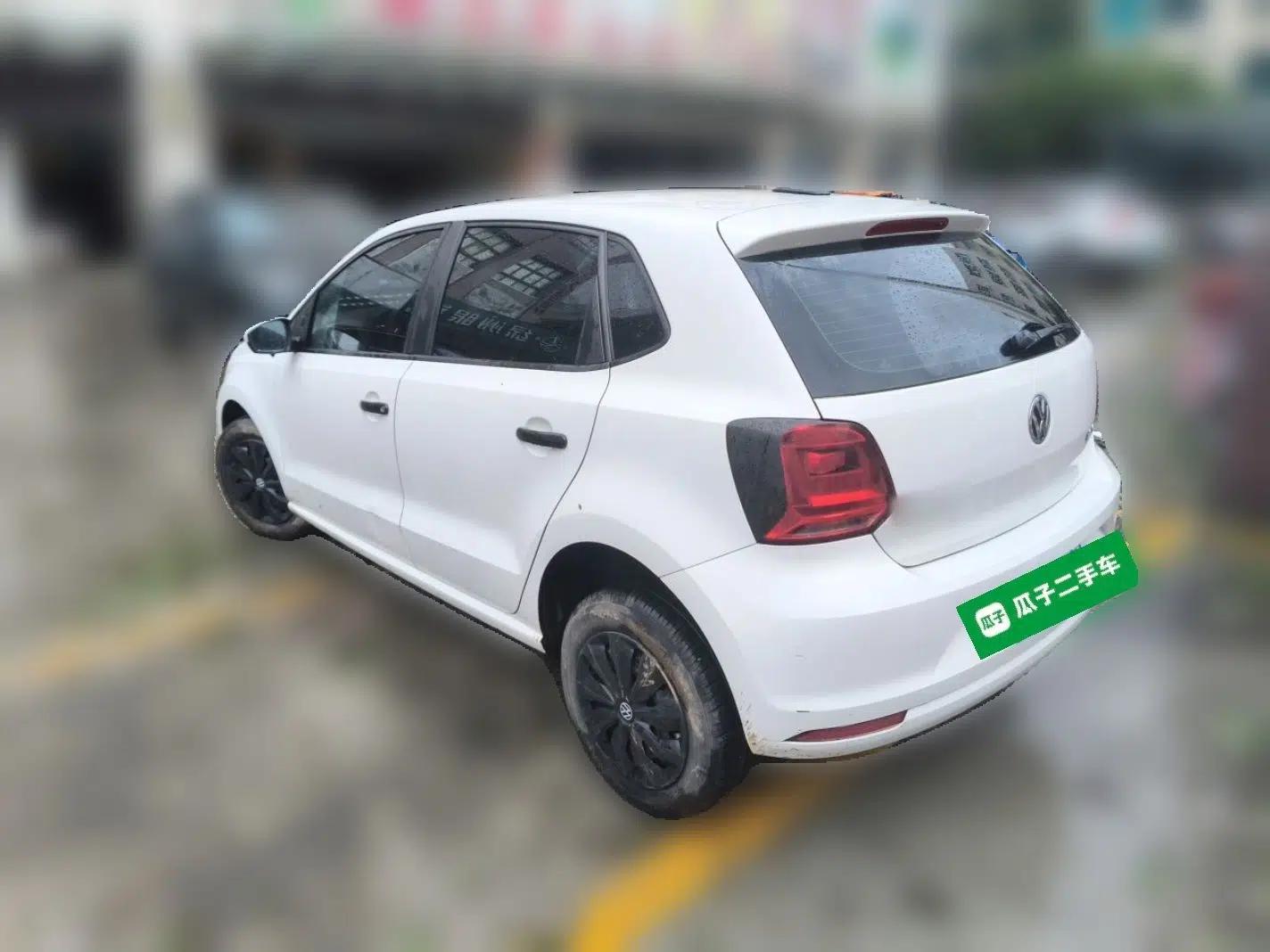 Volkswagen Polo 2016 1.4L Manual Fashion Model — миниатюра 4