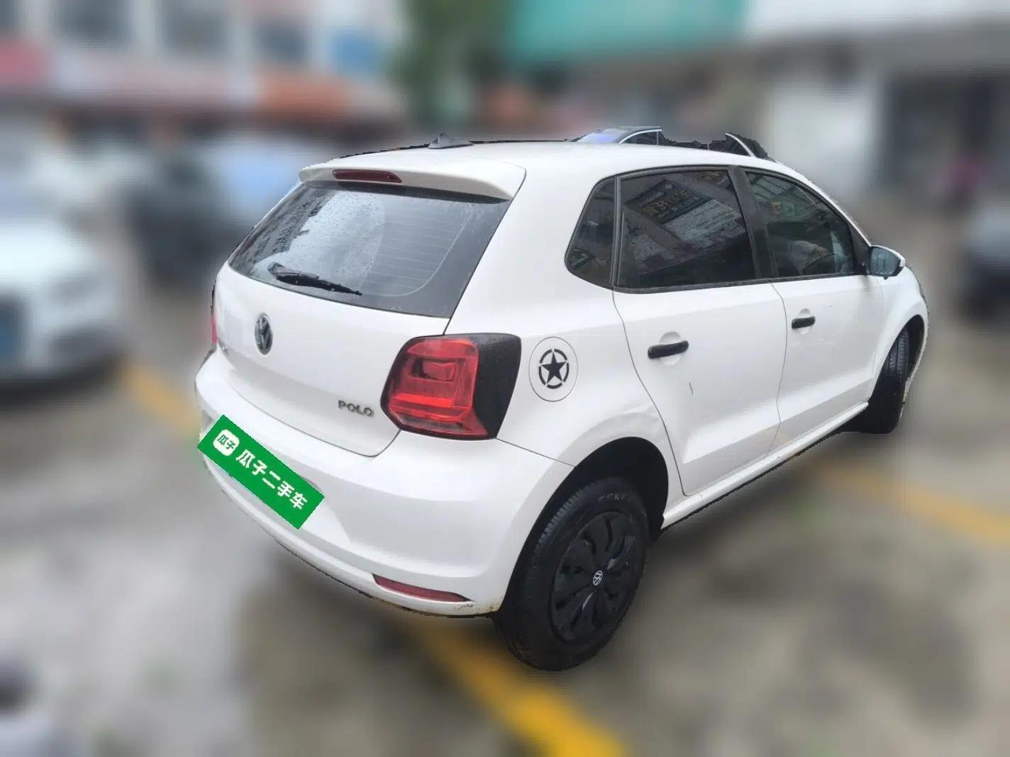 Volkswagen Polo 2016 1.4L Manual Fashion Model — миниатюра 6
