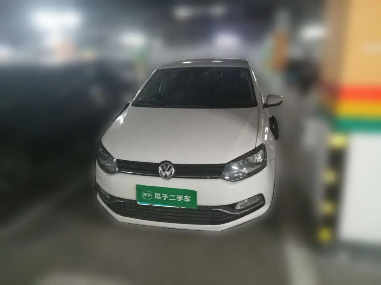 Volkswagen Polo 2016 1.4L Manual Fashion Model — миниатюра 1