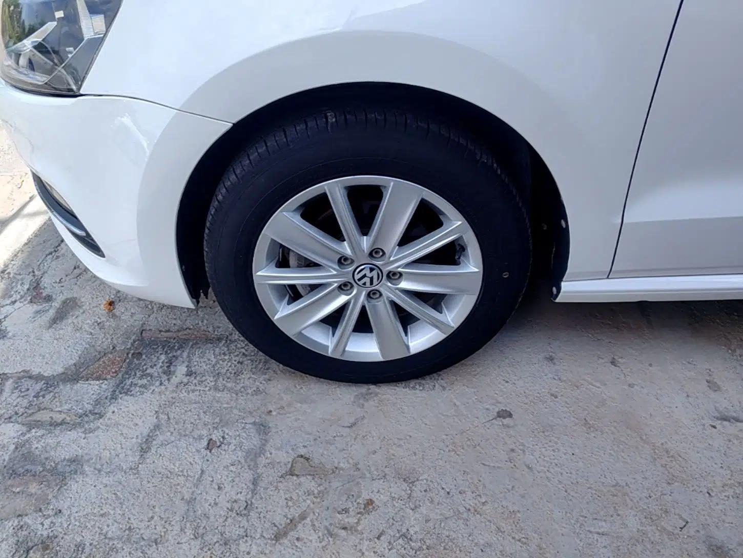 Volkswagen Polo 2016 1.6L Automatic Comfort Model — миниатюра 10