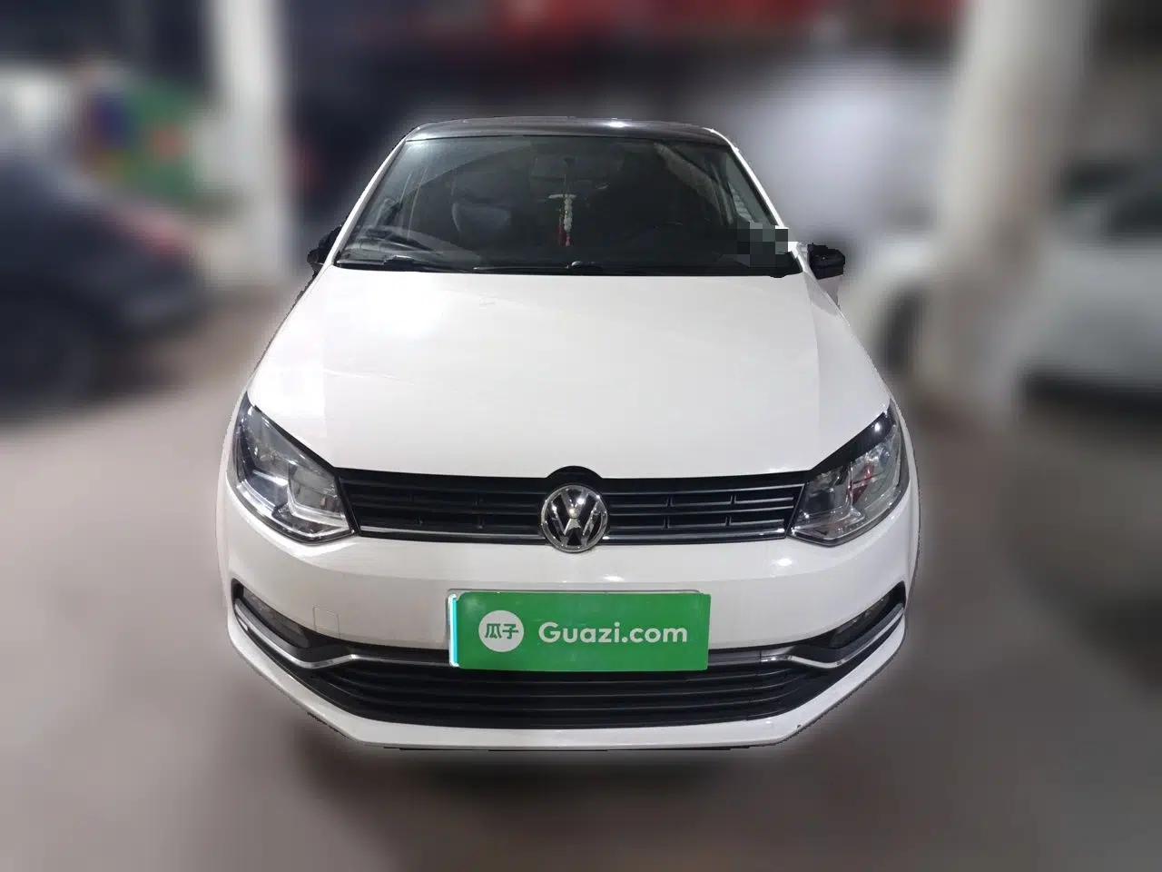Volkswagen Polo 2016 1.6L Automatic Comfort Model — миниатюра 2