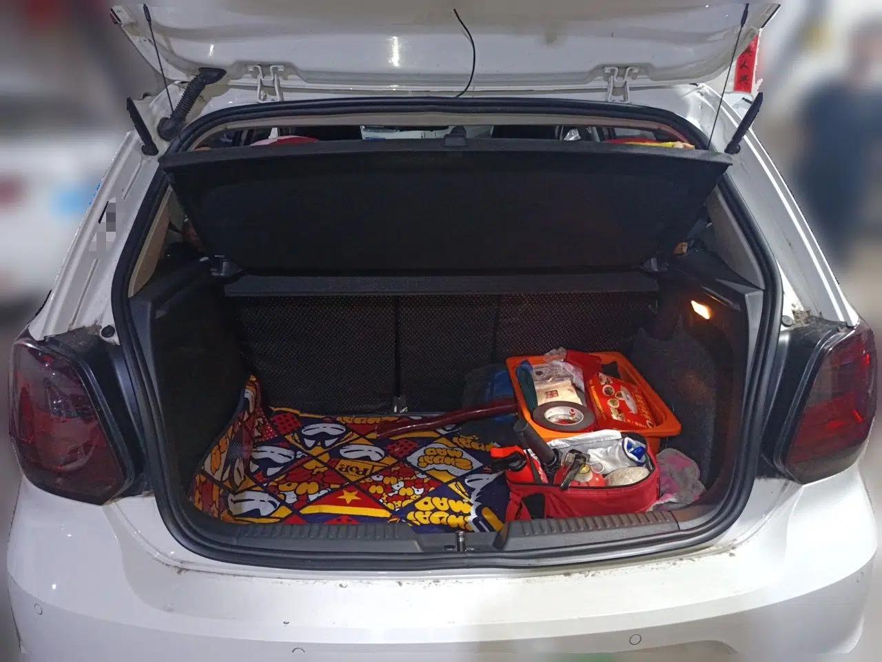 Volkswagen Polo 2016 1.6L Automatic Comfort Model — миниатюра 16
