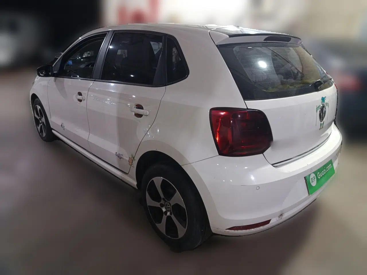 Volkswagen Polo 2016 1.6L Automatic Comfort Model — миниатюра 4