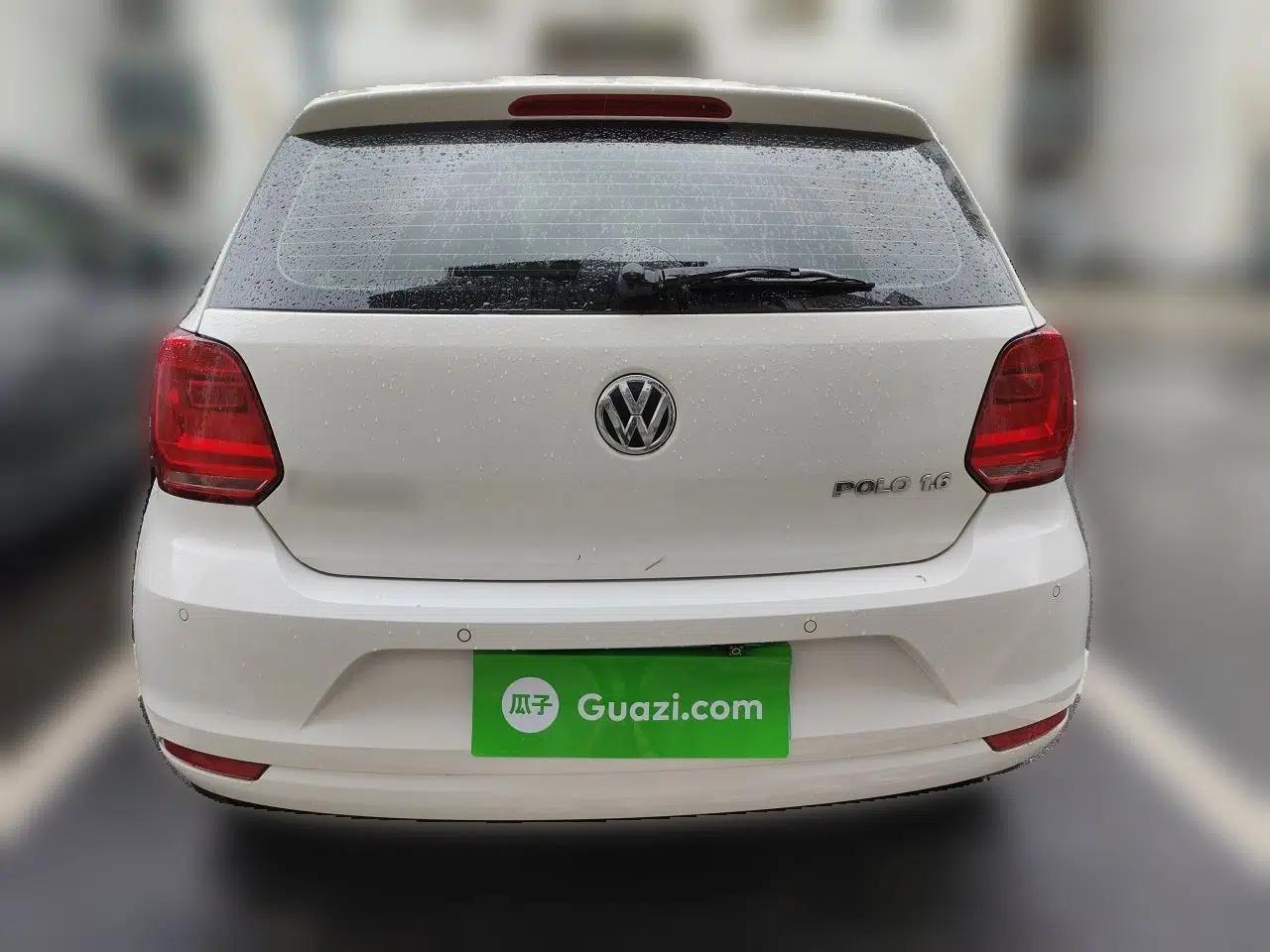 Volkswagen Polo 2014 1.6L Automatic Comfort Edition — миниатюра 3