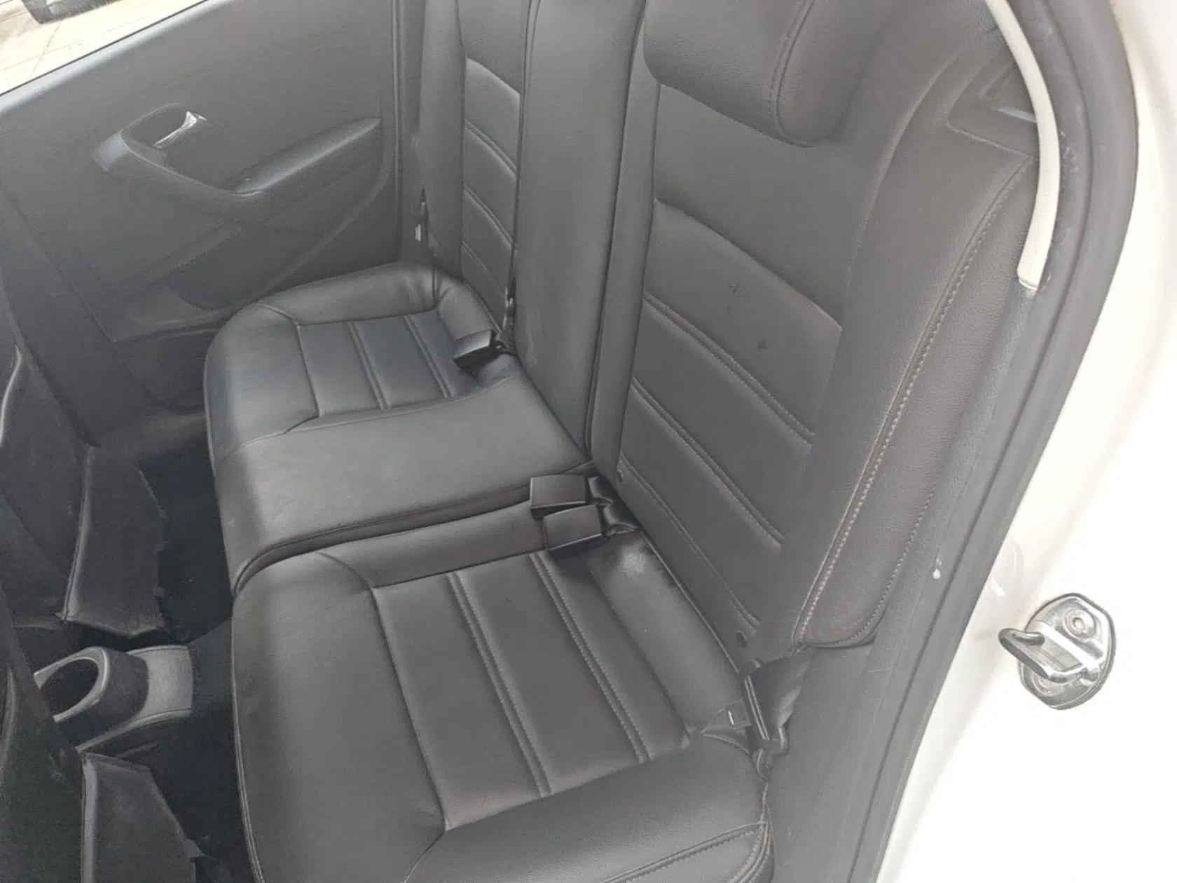 Volkswagen Polo 2016 1.6L Automatic Comfort Model — миниатюра 25