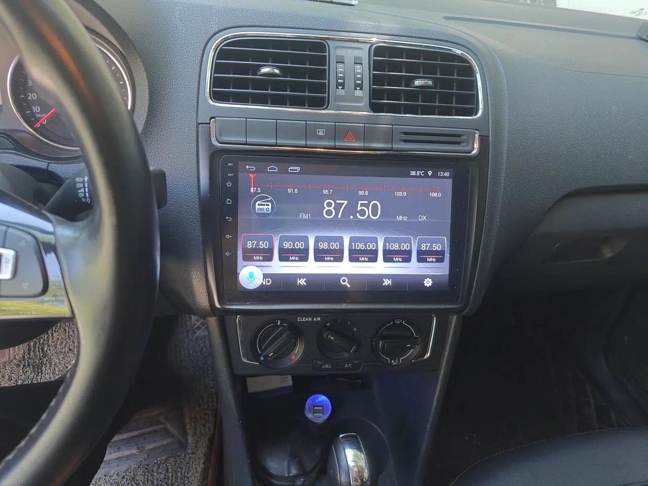 Volkswagen Polo 2016 1.6L Automatic Comfort Model — миниатюра 13