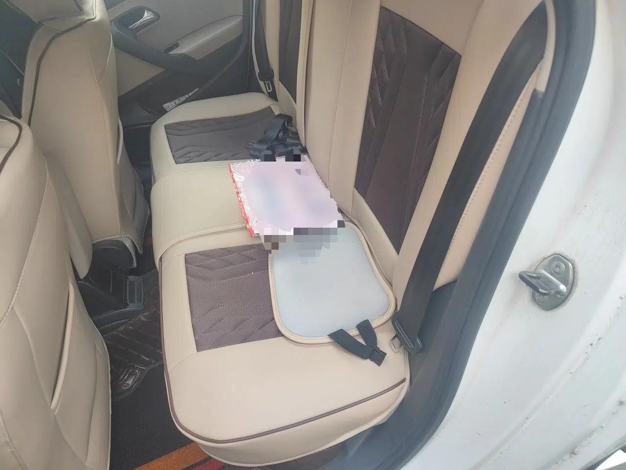 Volkswagen Polo 2013 1.6L Automatic Comfort Edition — миниатюра 17