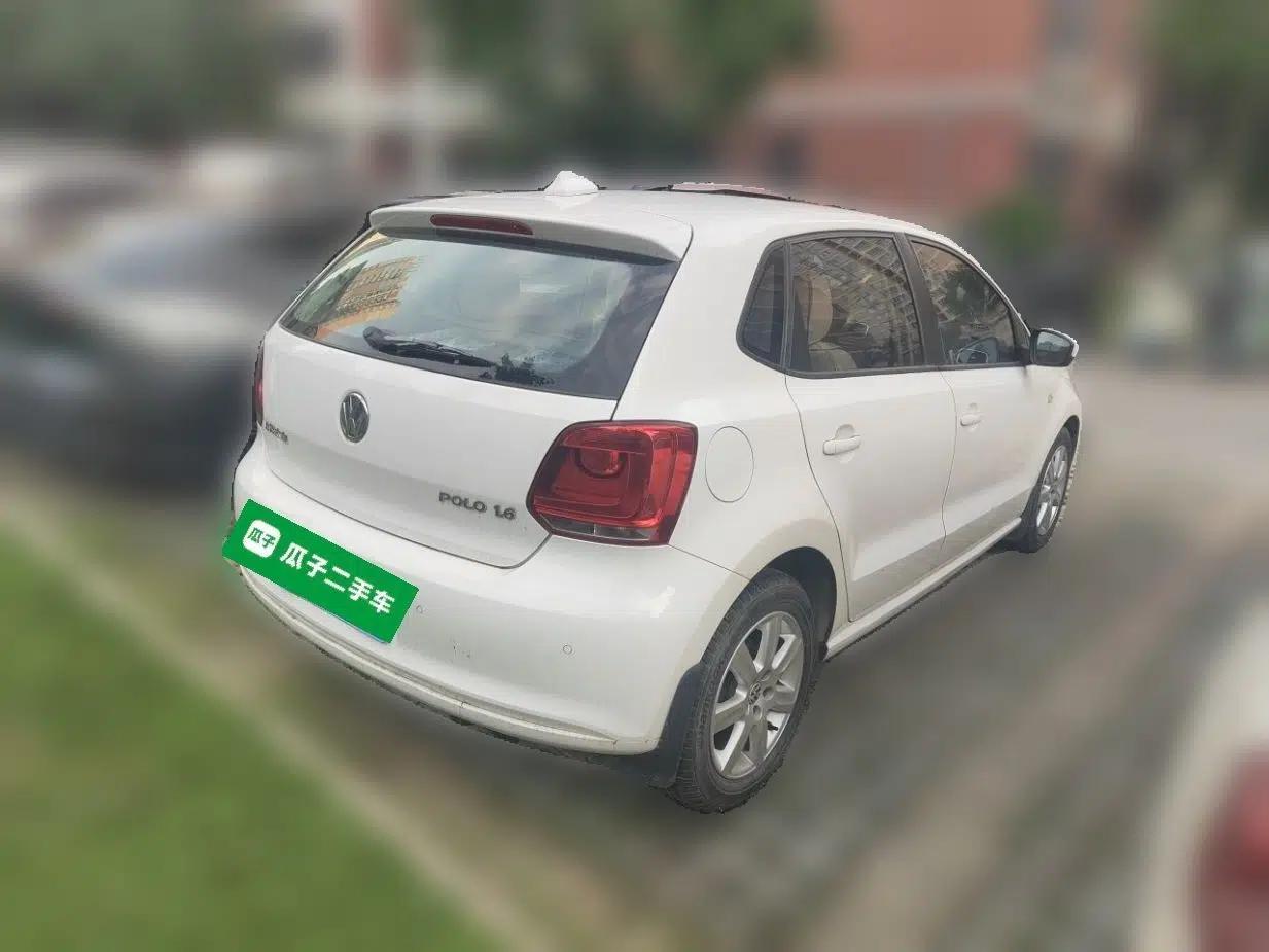 Volkswagen Polo 2013 1.6L Automatic Comfort Edition — миниатюра 6